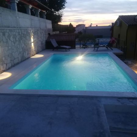 Kamenjak Volme, Cousy House With Pool บานโจเล ภายนอก รูปภาพ