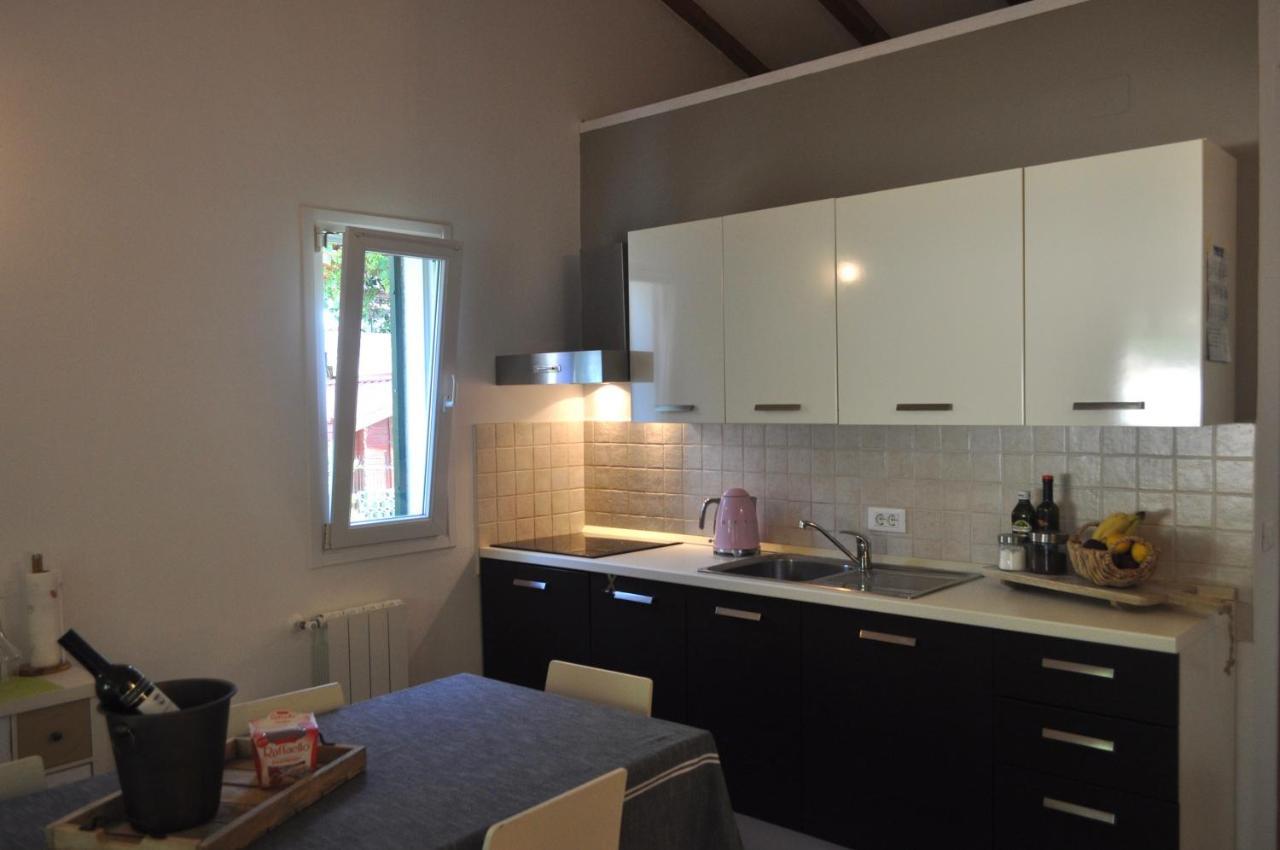 Kamenjak Volme, Cousy House With Pool บานโจเล ภายนอก รูปภาพ